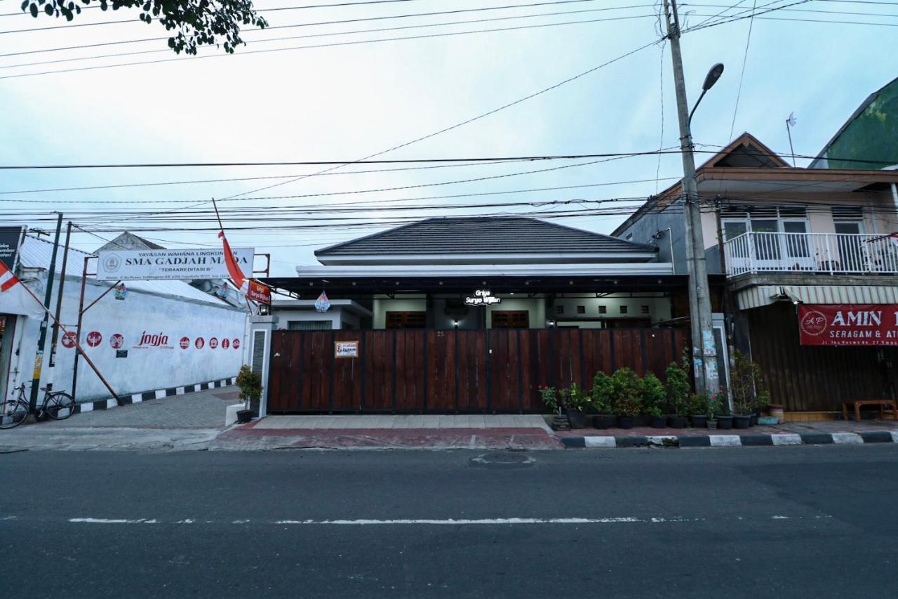 Griya Suryo Wijilan Hotel Yogyakarta Ngoại thất bức ảnh