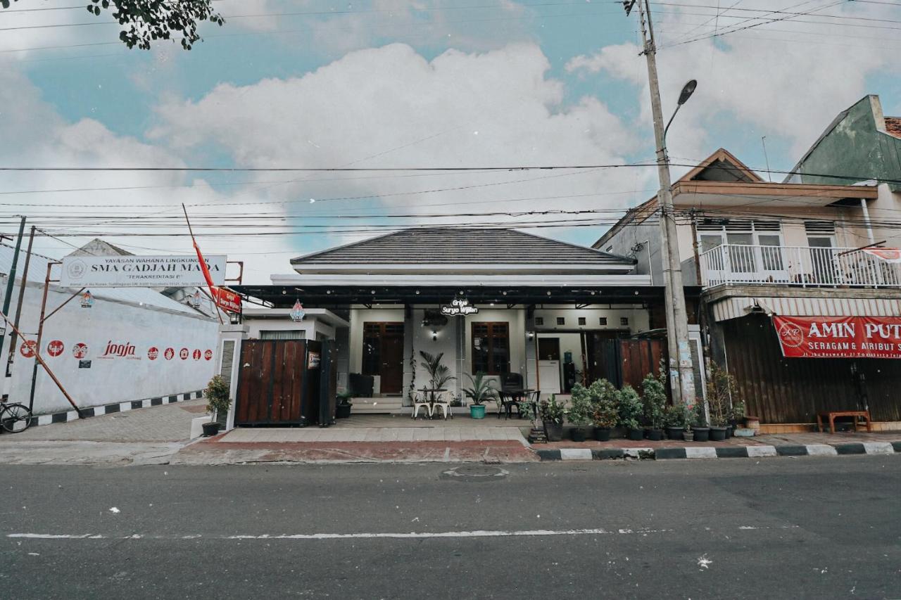 Griya Suryo Wijilan Hotel Yogyakarta Ngoại thất bức ảnh