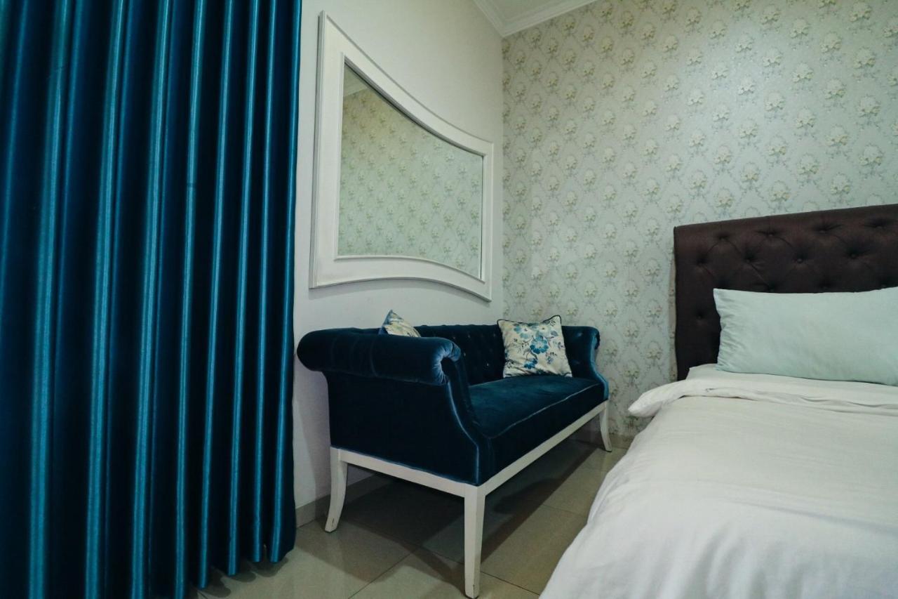 Griya Suryo Wijilan Hotel Yogyakarta Ngoại thất bức ảnh